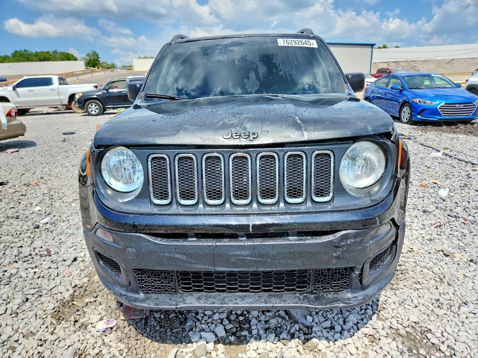 2018 Jeep Renegade მანქანა იყიდება აუქციონზე, vin: ZACCJBAB4JPJ21399, აუქციონის ნომერი: 76292645