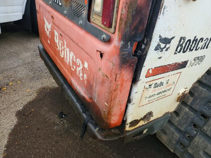 55328506 :رقم المزاد ، AT6311098 vin ، 2015 Bobcat T770 مزاد بيع