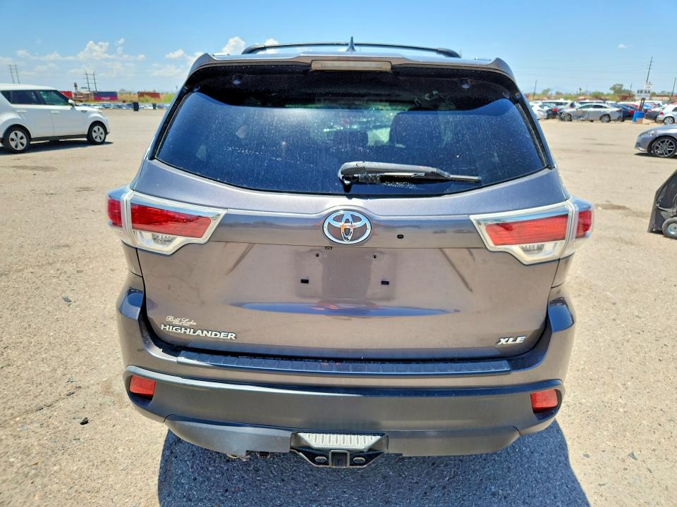 2015 Toyota Highlander მანქანა იყიდება აუქციონზე, vin: 5TDKKRFH9FS093241, აუქციონის ნომერი: 57678696
