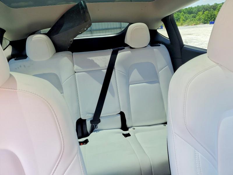 55702096 :رقم المزاد ، 7SAYGDEE7NF327839 vin ، 2022 Tesla Model Y مزاد بيع