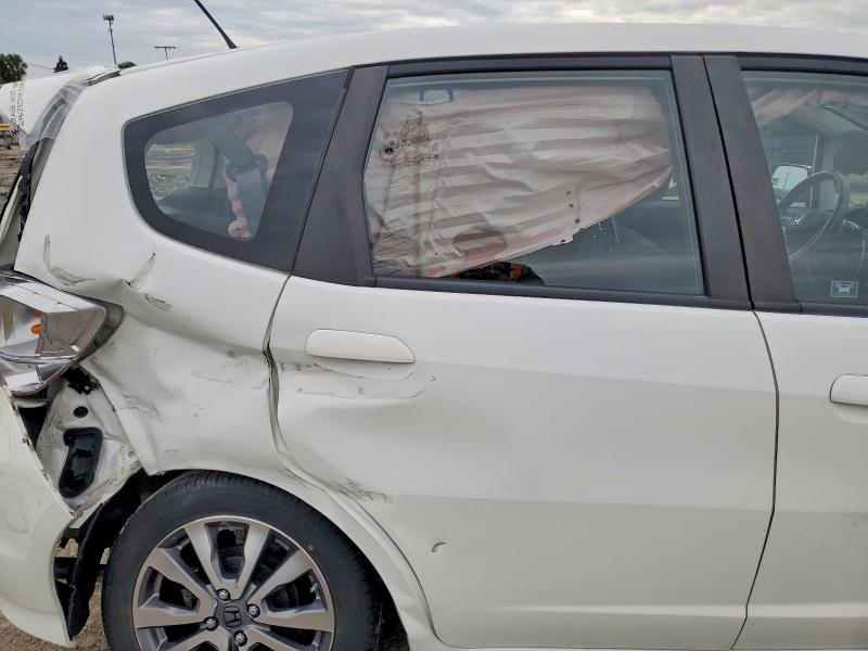 58431026 :رقم المزاد ، JHMGE8H50DC043996 vin ، 2013 Honda Fit مزاد بيع