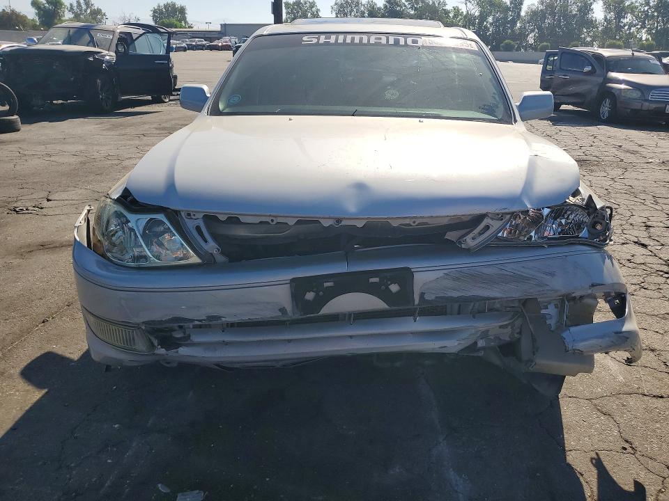 56218696 :رقم المزاد ، 4T1BF28B33U323993 vin ، 2003 Toyota Avalon مزاد بيع