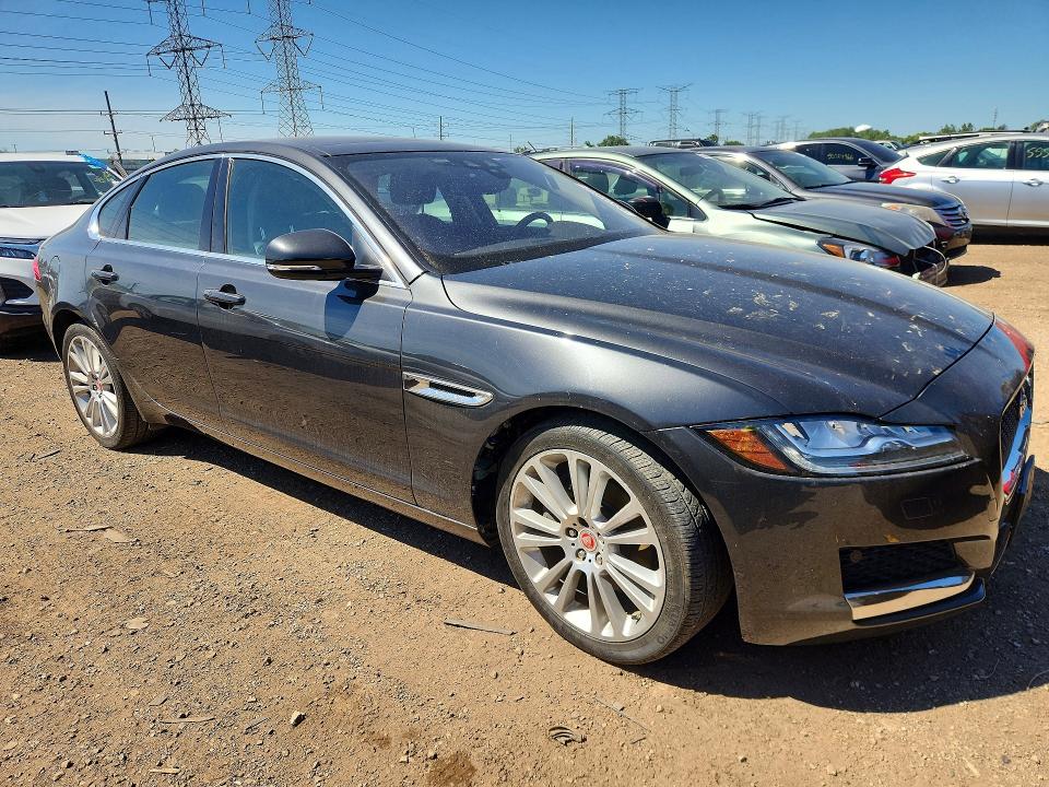 Продажа на аукционе авто 2017 Jaguar Xf, vin: SAJBK4BN3HCY42894, номер лота: 54840356