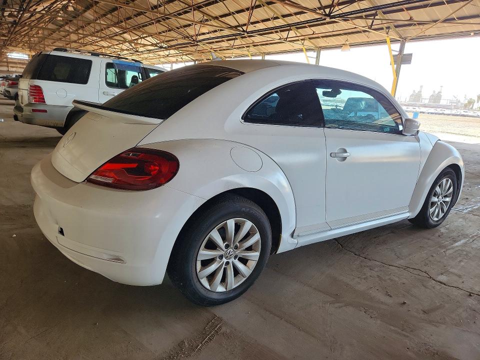 Продажа на аукционе авто 2017 Volkswagen Beetle, vin: 3VWF17AT6HM629745, номер лота: 56127866