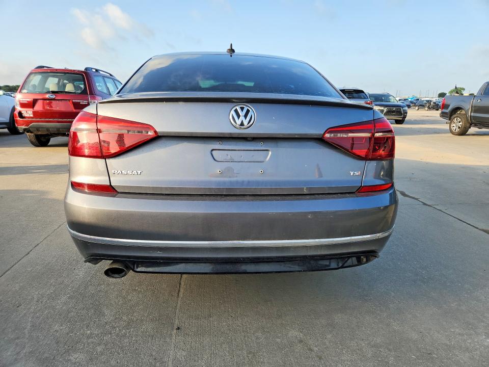 Продажа на аукционе авто 2018 Volkswagen Passat, vin: 1VWAA7A36JC039997, номер лота: 55868346