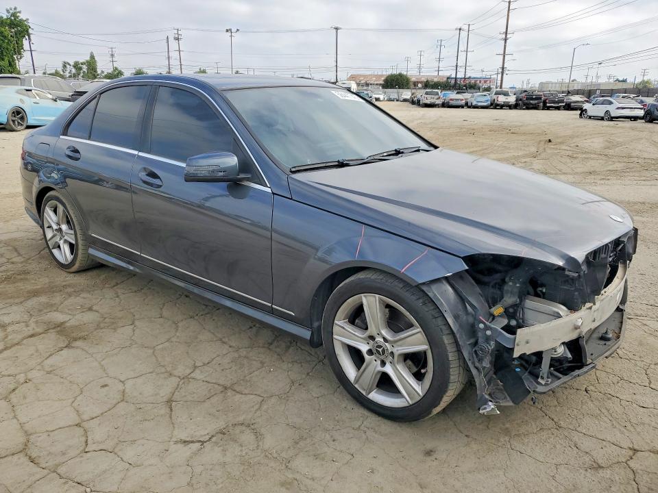 58447746 :رقم المزاد ، WDDGF5EB7BA461378 vin ، 2011 Mercedes-benz C مزاد بيع