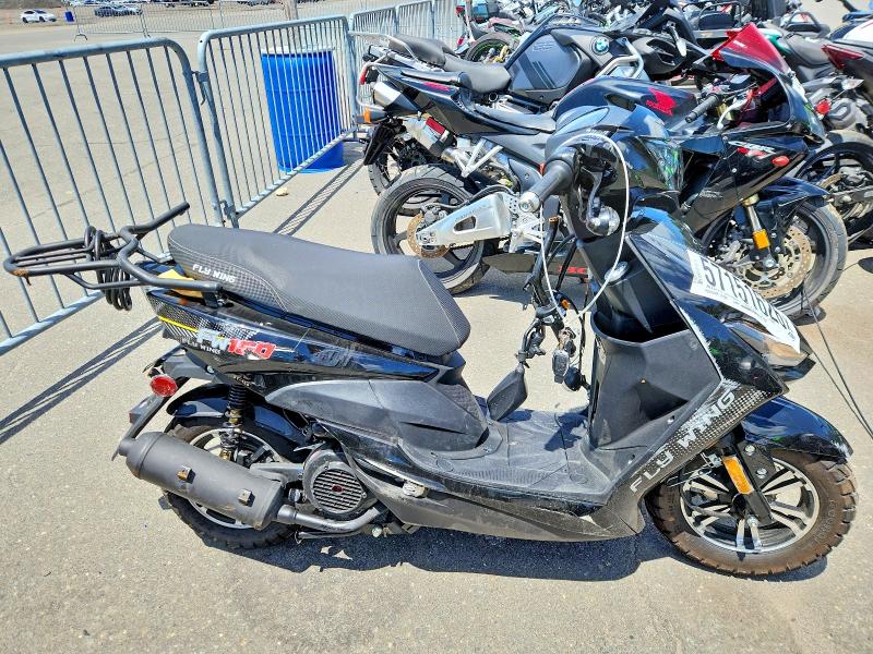 57151626 :رقم المزاد ، HZ2TBCNF1S1017605 vin ، 2025 Other Click مزاد بيع