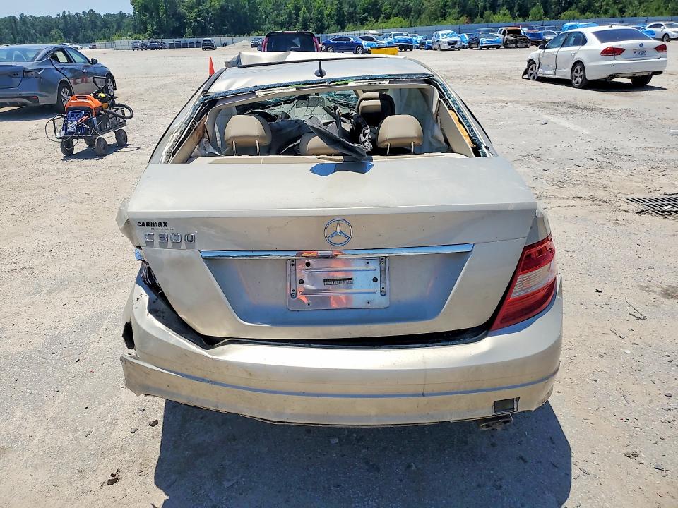 2011 Mercedes-benz C მანქანა იყიდება აუქციონზე, vin: WDDGF5EB7BR135226, აუქციონის ნომერი: 56004256