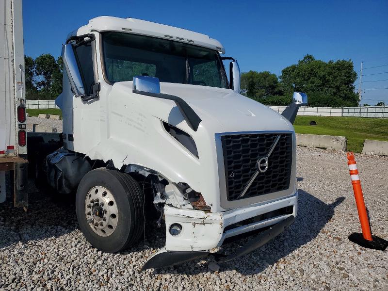 2021 Volvo Vnr მანქანა იყიდება აუქციონზე, vin: 4V4WC9DG3MN600148, აუქციონის ნომერი: 46357426