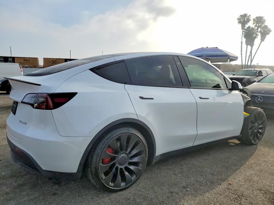 2022 Tesla Model Y მანქანა იყიდება აუქციონზე, vin: 7SAYGDEF8NF488743, აუქციონის ნომერი: 53998696