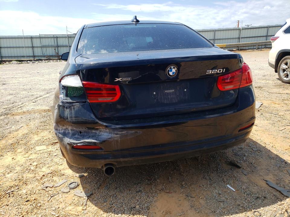 55790696 :رقم المزاد ، WBA8A3C30HK692958 vin ، 2017 Bmw 320 مزاد بيع