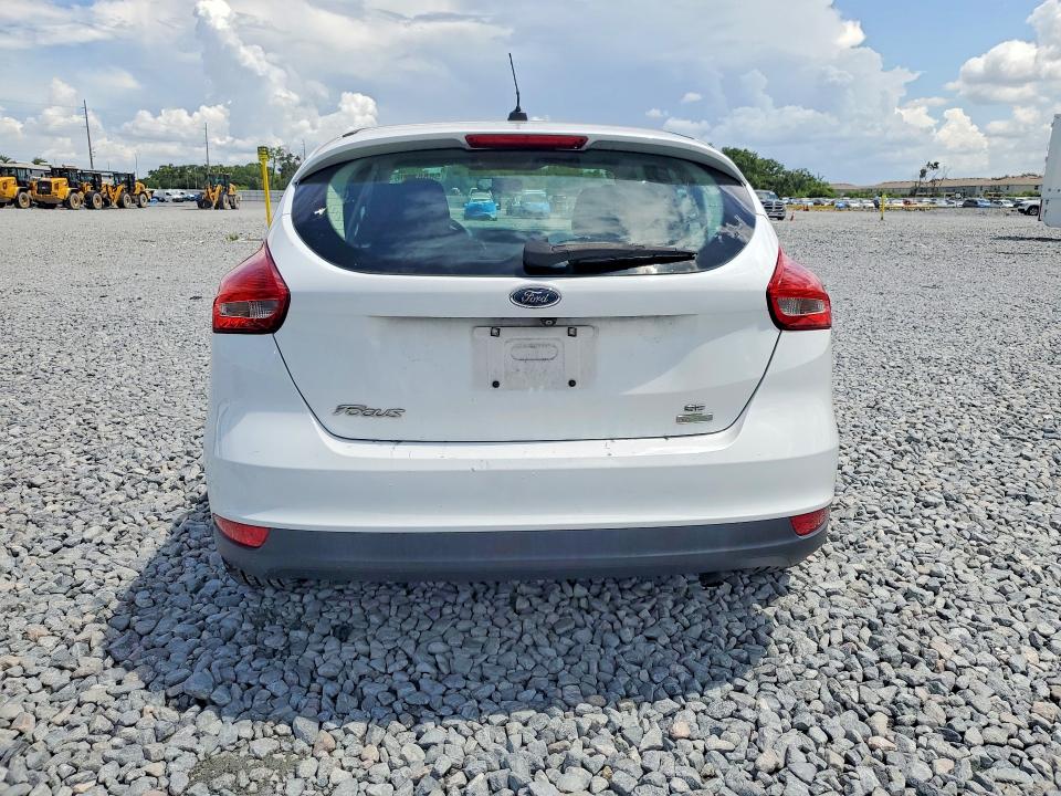 58882906 :رقم المزاد ، 1FADP3KE9GL211302 vin ، 2016 Ford Focus مزاد بيع