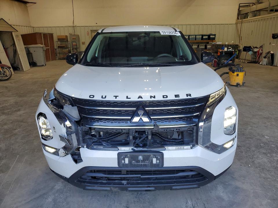 59158256 :رقم المزاد ، JA4J4TA81NZ054015 vin ، 2022 Mitsubishi Outlander مزاد بيع