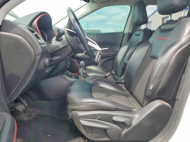 57573856 :رقم المزاد ، 3C4NJDDB3JT451708 vin ، 2018 Jeep Compass مزاد بيع