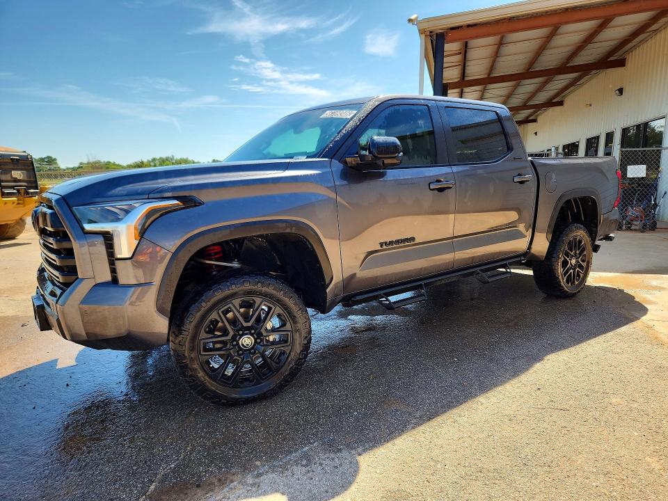 Продажа на аукционе авто 2025 Toyota Tundra, vin: 5TFWA5DB8SX320113, номер лота: 56709346