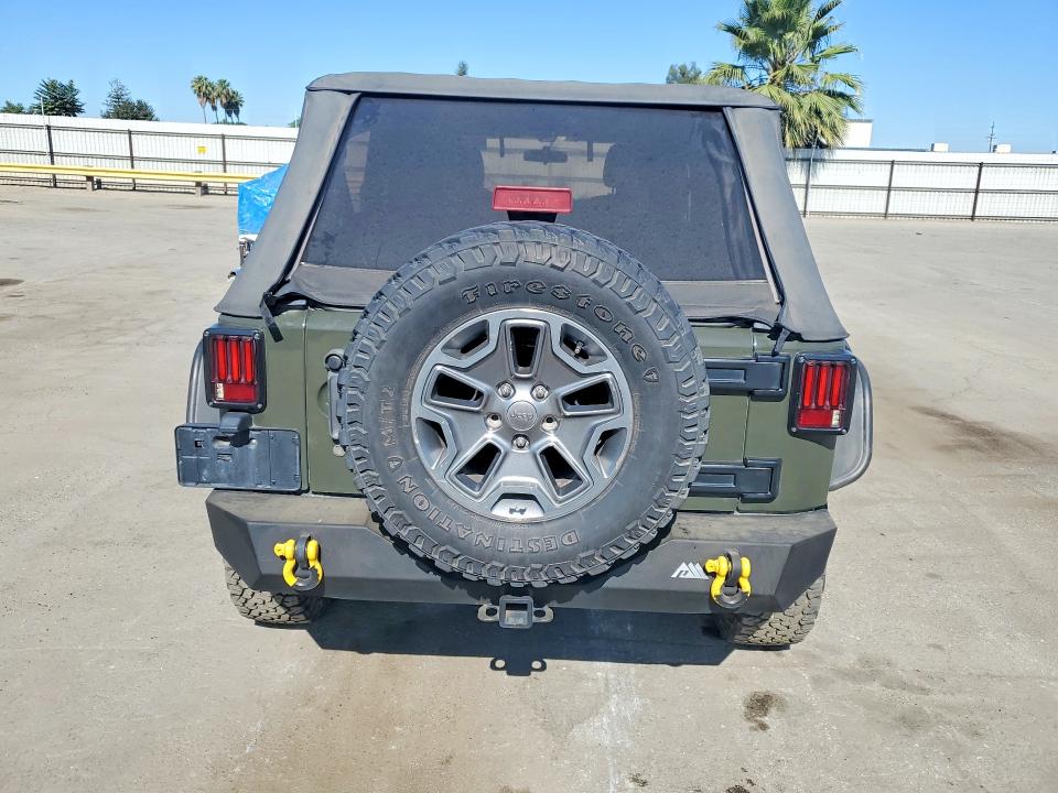 Продажа на аукционе авто 2015 Jeep Wrangler Unlimited, vin: 1C4BJWDGXFL592398, номер лота: 56663066