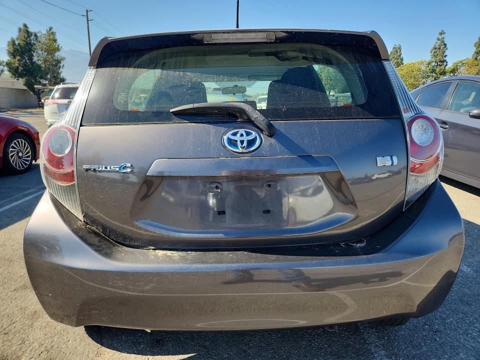 56317516 :رقم المزاد ، JTDKDTB33E1565267 vin ، 2014 Toyota Prius C مزاد بيع