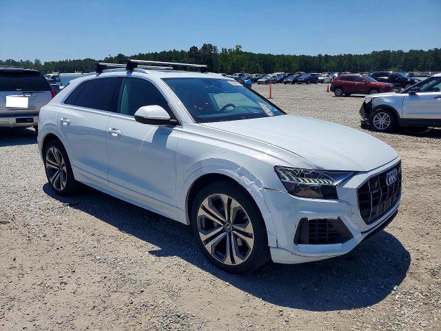56090156 :رقم المزاد ، WA1CVAF18MD025824 vin ، 2021 Audi Q8 مزاد بيع