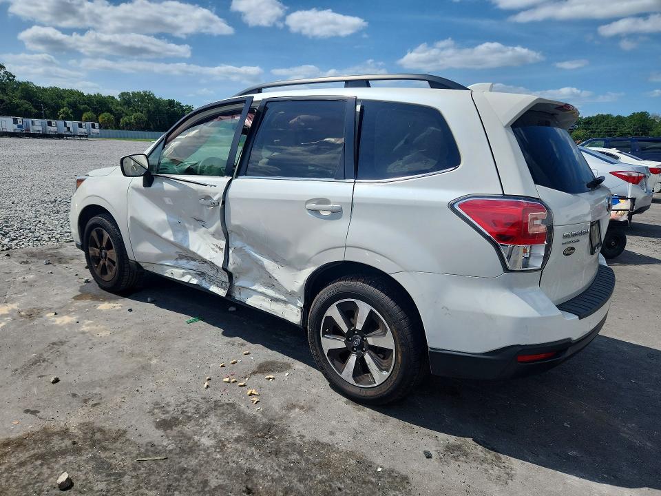 Продажа на аукционе авто 2017 Subaru Forester, vin: JF2SJAJC0HH489017, номер лота: 55302356