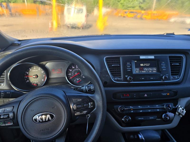 2018 Kia Sedona მანქანა იყიდება აუქციონზე, vin: KNDMA5C1XJ6406169, აუქციონის ნომერი: 59715566
