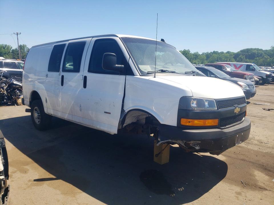 54669636 :رقم المزاد ، 1GCWGAF14M1312141 vin ، 2021 Chevrolet Express G2500 مزاد بيع