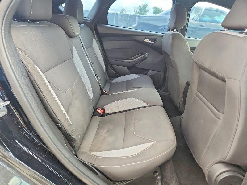 56986106 :رقم المزاد ، 1FADP3L94HL221447 vin ، 2017 Ford Focus مزاد بيع
