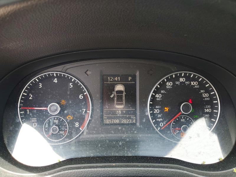 55431006 :رقم المزاد ، 1VWBT7A30FC017449 vin ، 2015 Volkswagen Passat مزاد بيع