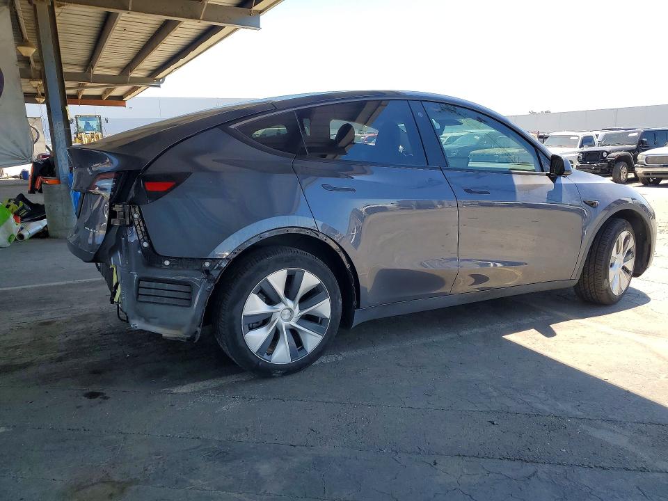 58231856 :رقم المزاد ، 7SAYGDEE2PF625377 vin ، 2023 Tesla Model Y مزاد بيع