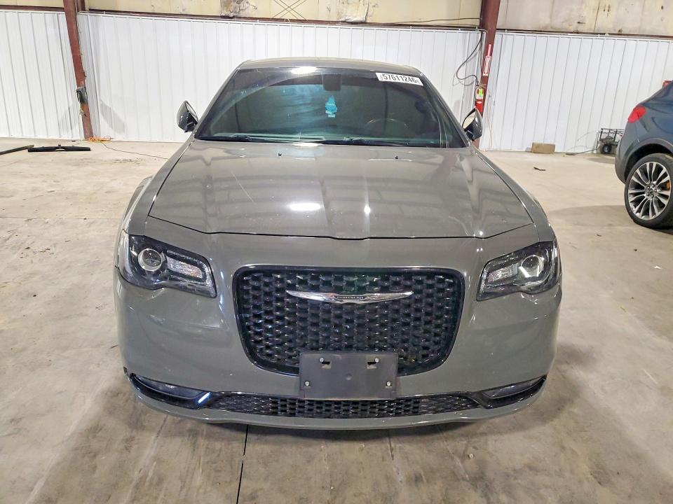 Aukcja sprzedaży 2017 Chrysler 300, vin: 2C3CCABG8HH614424, numer aukcji: 57611246