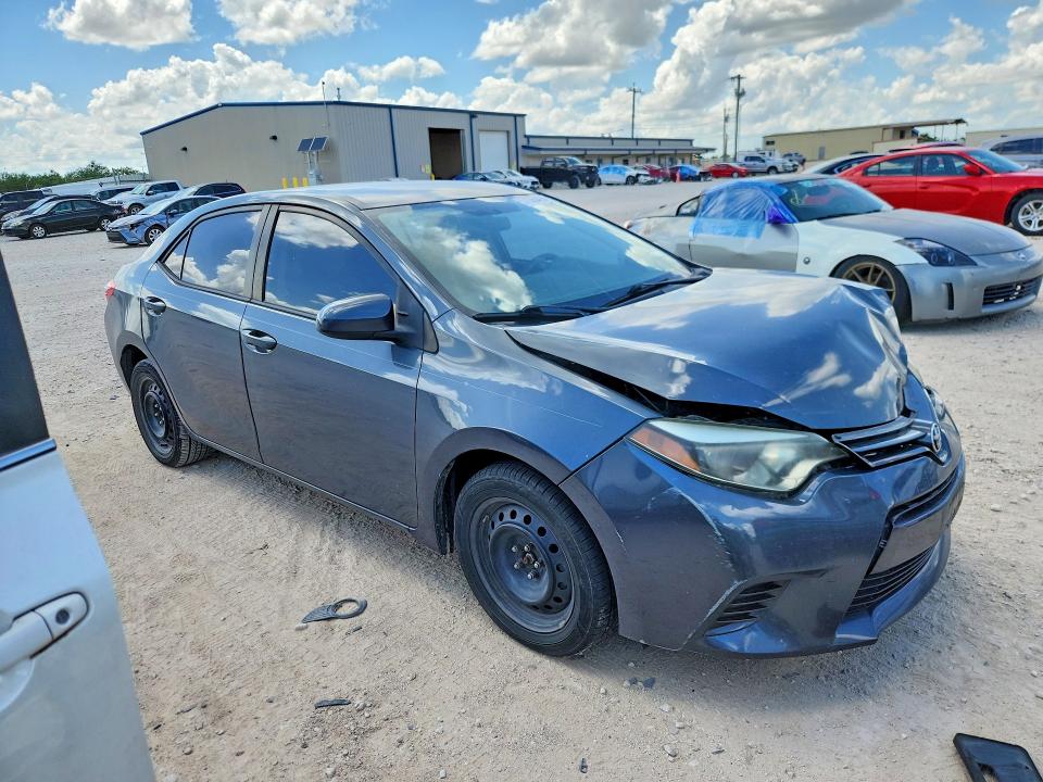 57035426 :رقم المزاد ، 5YFBURHE2FP252347 vin ، 2015 Toyota Corolla مزاد بيع