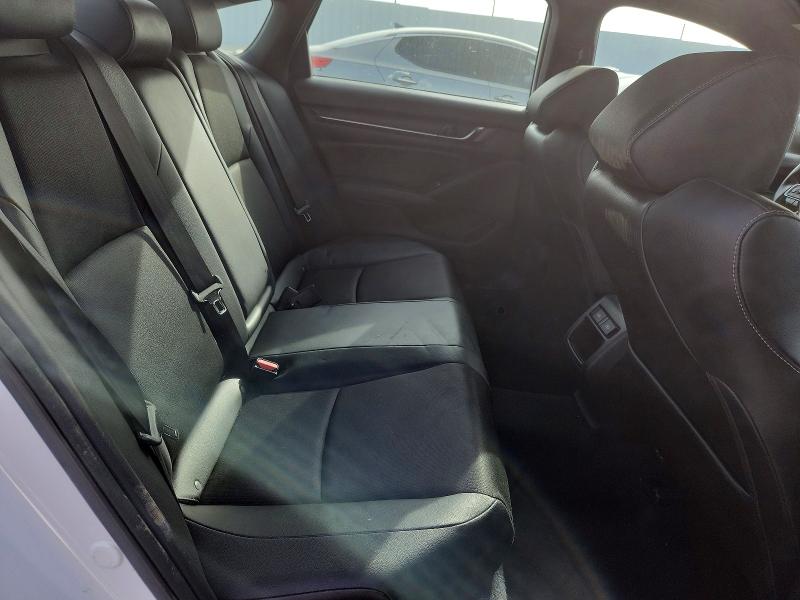 Продажа на аукционе авто 2022 Honda Accord, vin: 1HGCV1F37NA124176, номер лота: 54964956