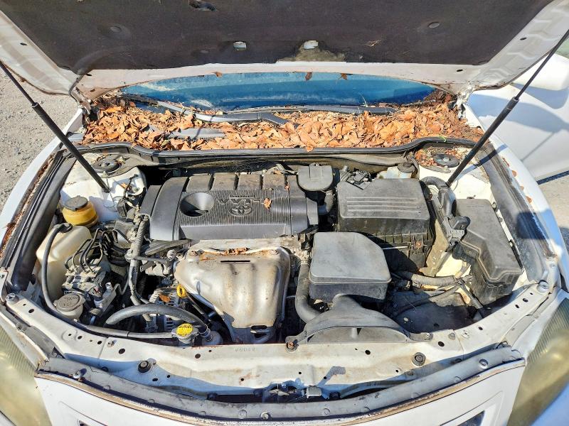 57764186 :رقم المزاد ، 4T1BF3EK6BU589386 vin ، 2011 Toyota Camry مزاد بيع