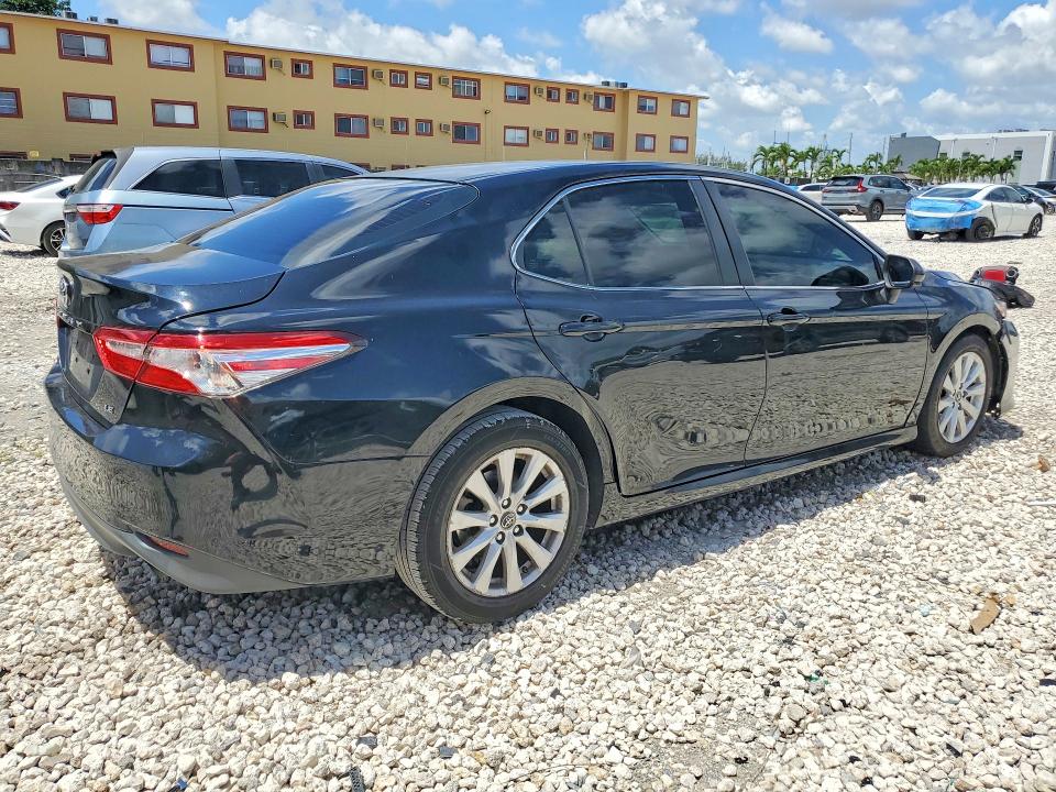 2018 Toyota Camry მანქანა იყიდება აუქციონზე, vin: JTNB11HKXJ3066911, აუქციონის ნომერი: 56319176