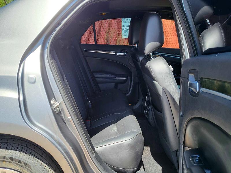 55651526 :رقم المزاد ، 2C3CA6CT5BH549764 vin ، 2011 Chrysler 300c مزاد بيع