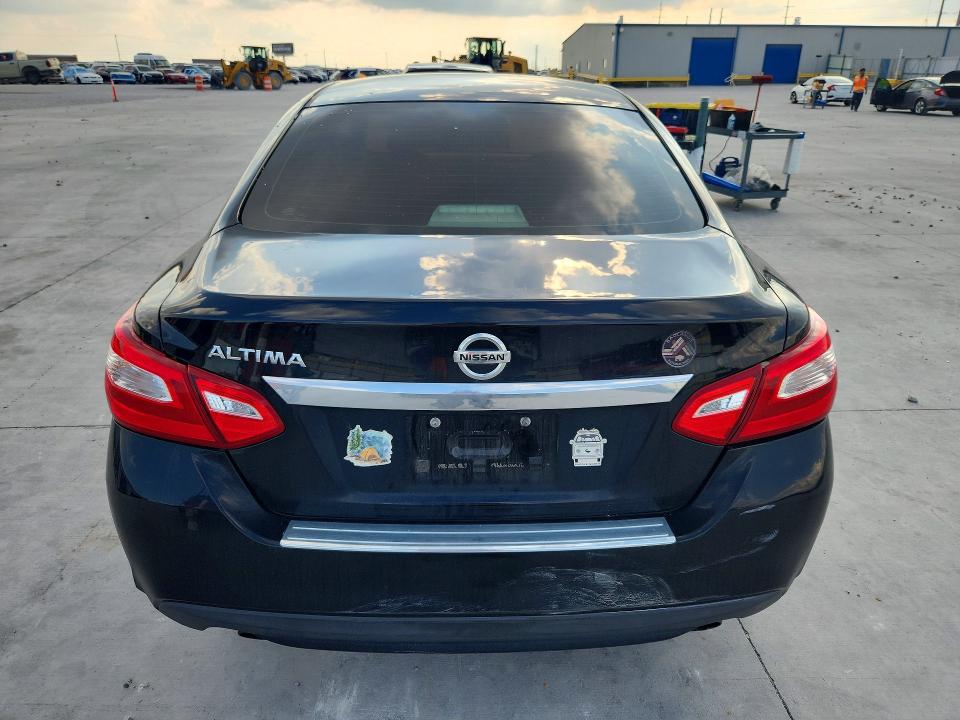 56168986 :رقم المزاد ، 1N4AL3AP9HC166994 vin ، 2017 Nissan Altima مزاد بيع