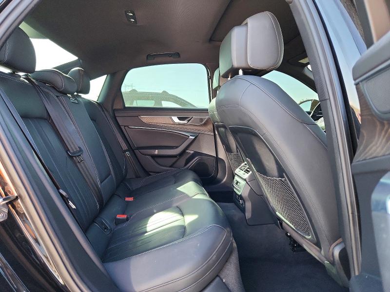 57057686 :رقم المزاد ، WAUD8AF28MN019443 vin ، 2021 Audi A6 مزاد بيع