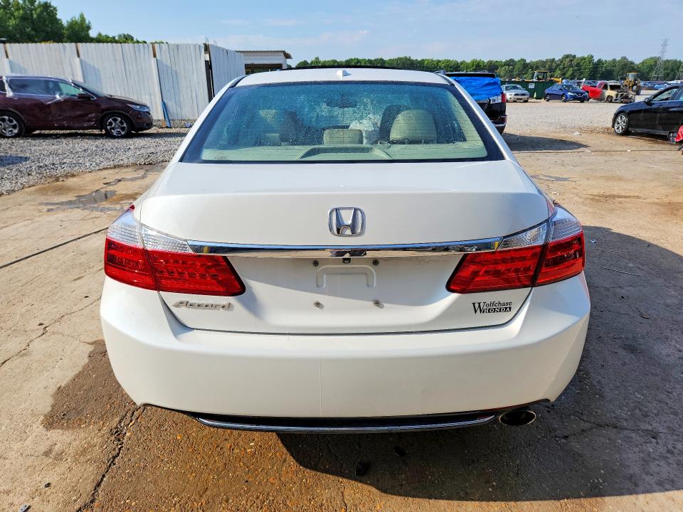 Продажа на аукционе авто 2015 Honda Accord, vin: 1HGCR2F82FA012649, номер лота: 57929586