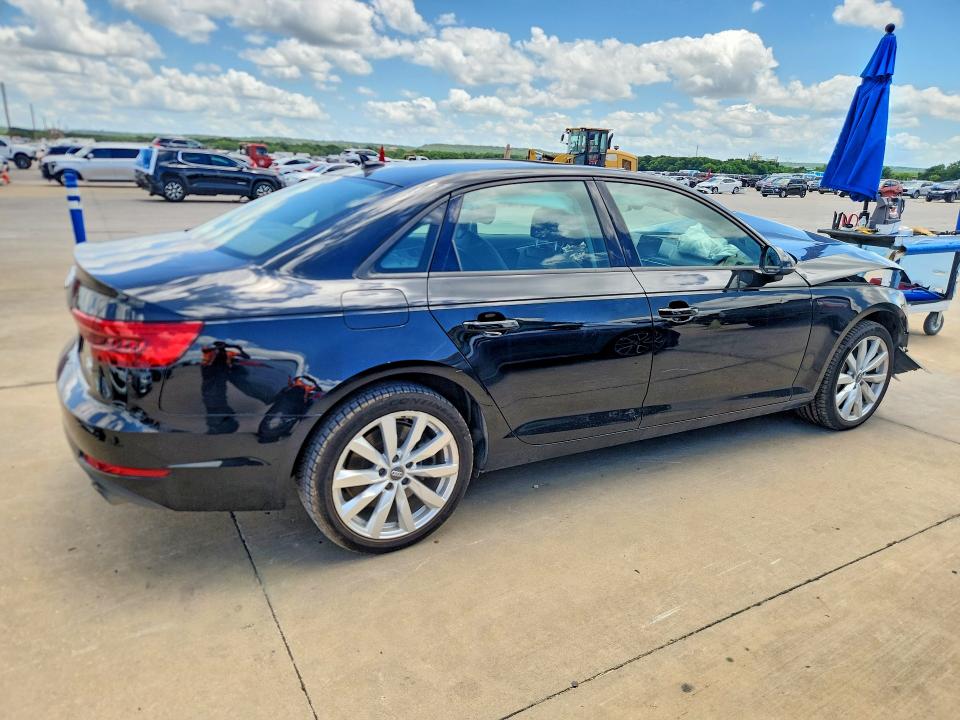 2017 Audi A4 მანქანა იყიდება აუქციონზე, vin: WAUANAF48HN007182, აუქციონის ნომერი: 55873486