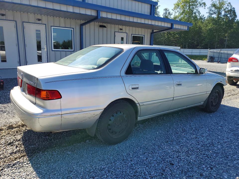 58355946 :رقم المزاد ، 4T1BG22K51U035072 vin ، 2001 Toyota Camry مزاد بيع
