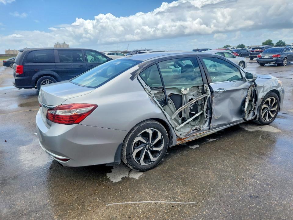 Продажа на аукционе авто 2017 Honda Accord, vin: 1HGCR2F80HA241639, номер лота: 56302186