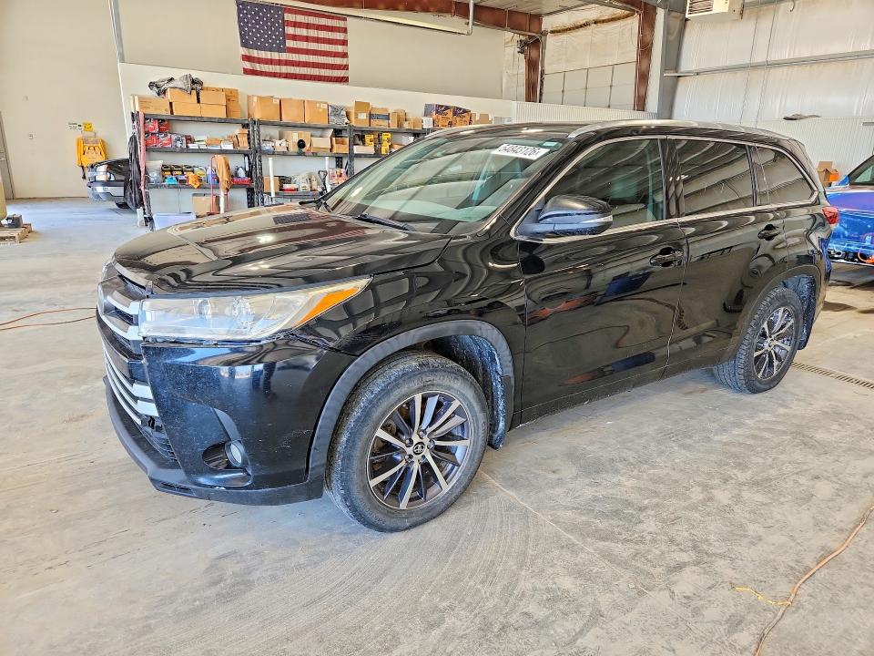 Продажа на аукционе авто 2017 Toyota Highlander, vin: 5TDJZRFH3HS435759, номер лота: 54843126