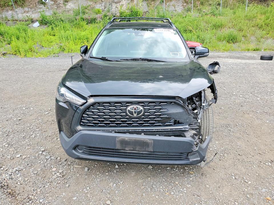 57823596 :رقم المزاد ، 7MUCAABG9NV019456 vin ، 2022 Toyota Corolla Cross مزاد بيع