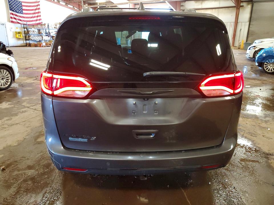 Продажа на аукционе авто 2018 Chrysler Pacifica, vin: 2C4RC1BG3JR353970, номер лота: 57577106