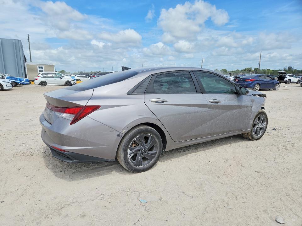 56608636 :رقم المزاد ، KMHLM4AG5MU173124 vin ، 2021 Hyundai Elantra مزاد بيع
