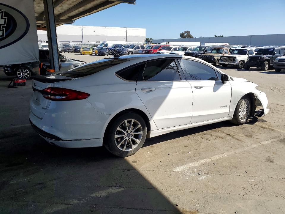 Aukcja sprzedaży 2017 Ford Fusion, vin: 3FA6P0LUXHR279852, numer aukcji: 55586596