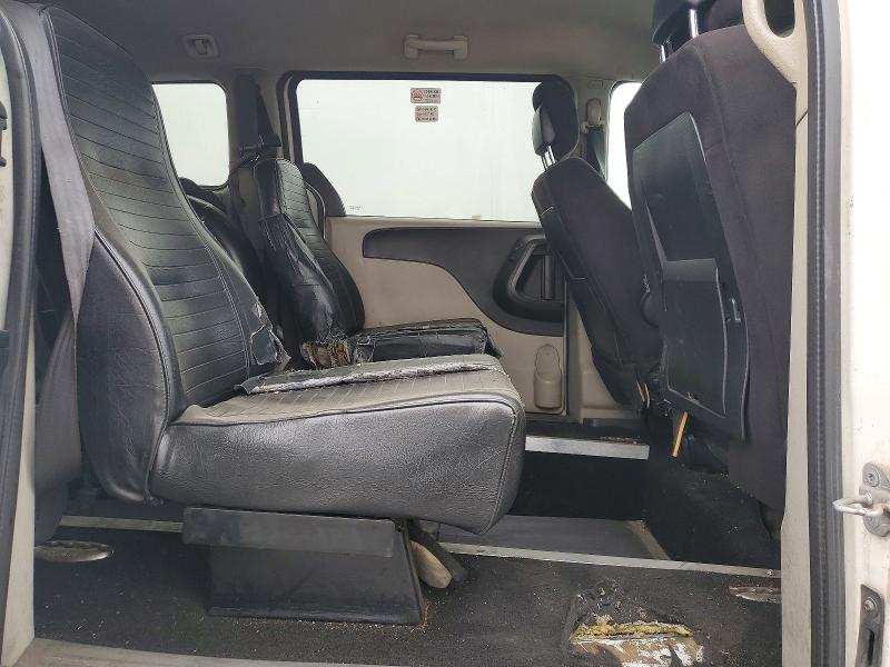 55837566 :رقم المزاد ، 2D4RN1AG6BR600785 vin ، 2011 Dodge Grand Caravan مزاد بيع