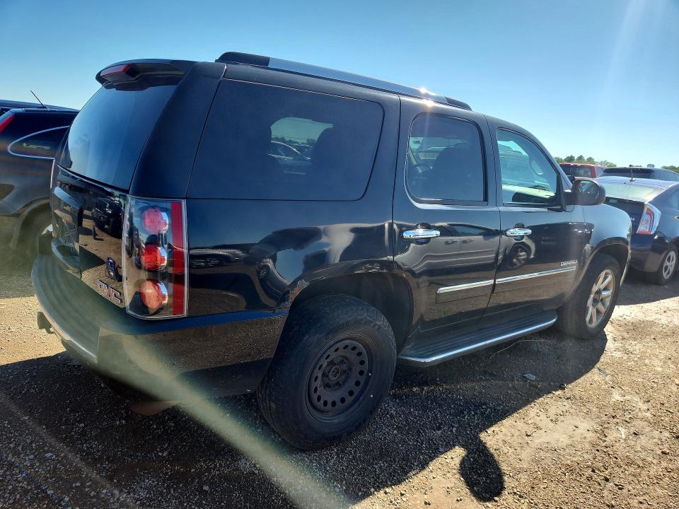 56936836 :رقم المزاد ، 1GKS2EEF6BR108817 vin ، 2011 Gmc Yukon مزاد بيع