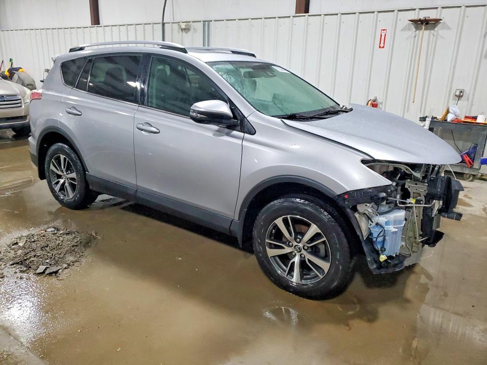 Продажа на аукционе авто 2017 Toyota Rav4, vin: 2T3RFREV0HW563703, номер лота: 58256416