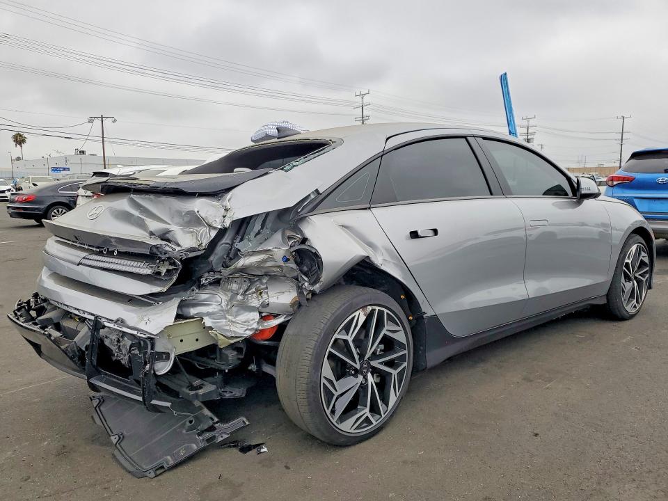 2025 Hyundai Ioniq 6 მანქანა იყიდება აუქციონზე, vin: KMHM34AA2SA085942, აუქციონის ნომერი: 58295916