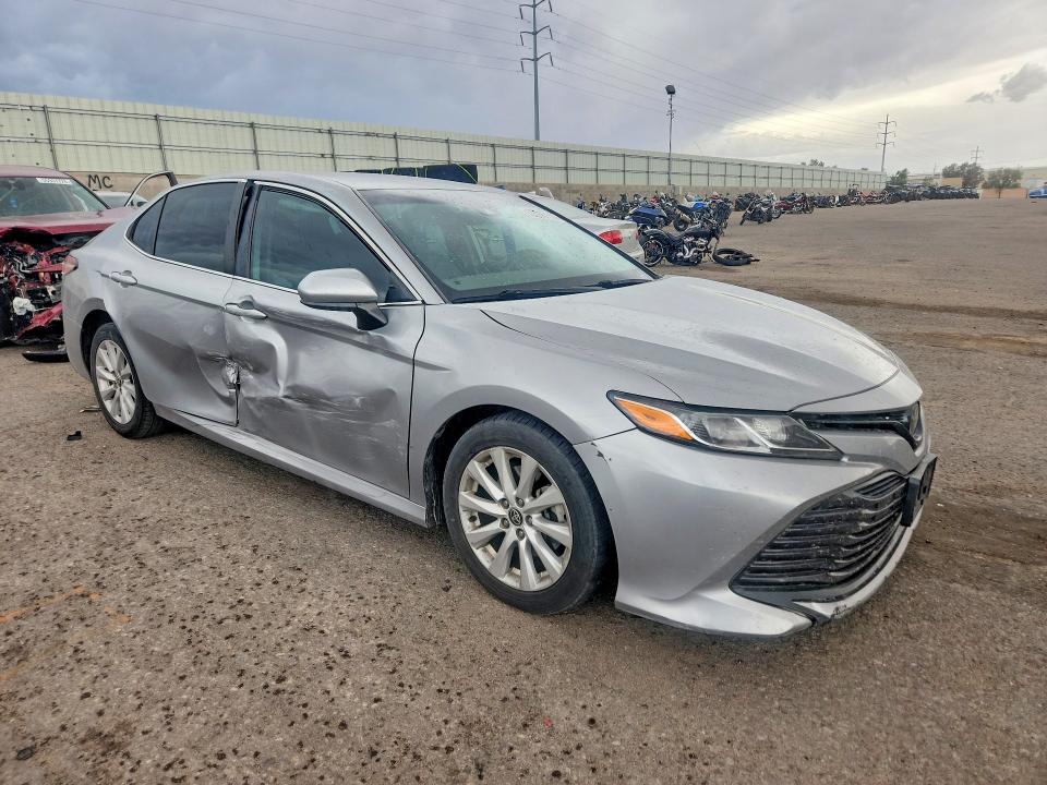 2020 Toyota Camry მანქანა იყიდება აუქციონზე, vin: 4T1C11AK1LU367319, აუქციონის ნომერი: 55656116
